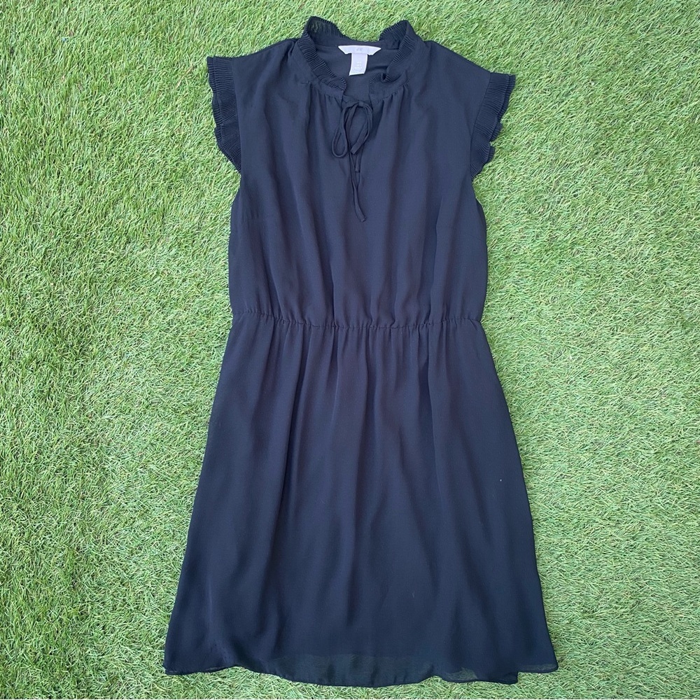 3 FOR $25 H&M LITTLE BLACK DRESS WITH RUFFLE SLEEVES SIZE 8
